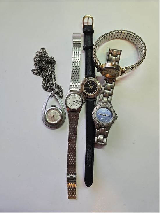 unknown Accessories - Five Vintage Women's Watches All Different Kinds For Parts Or Repair